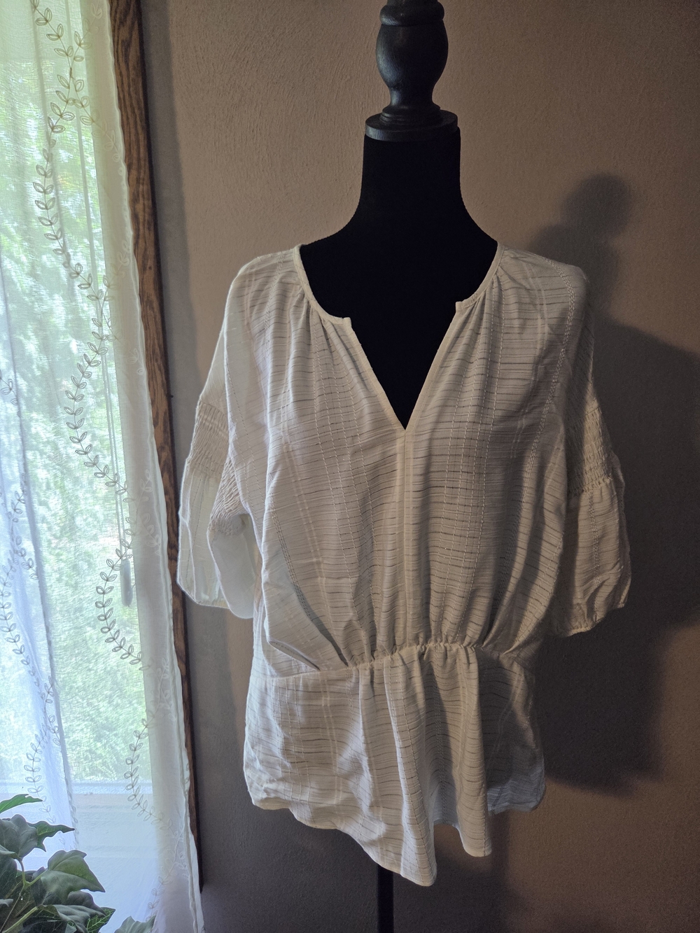 Banana Republic White V-Neck Peasant Blouse